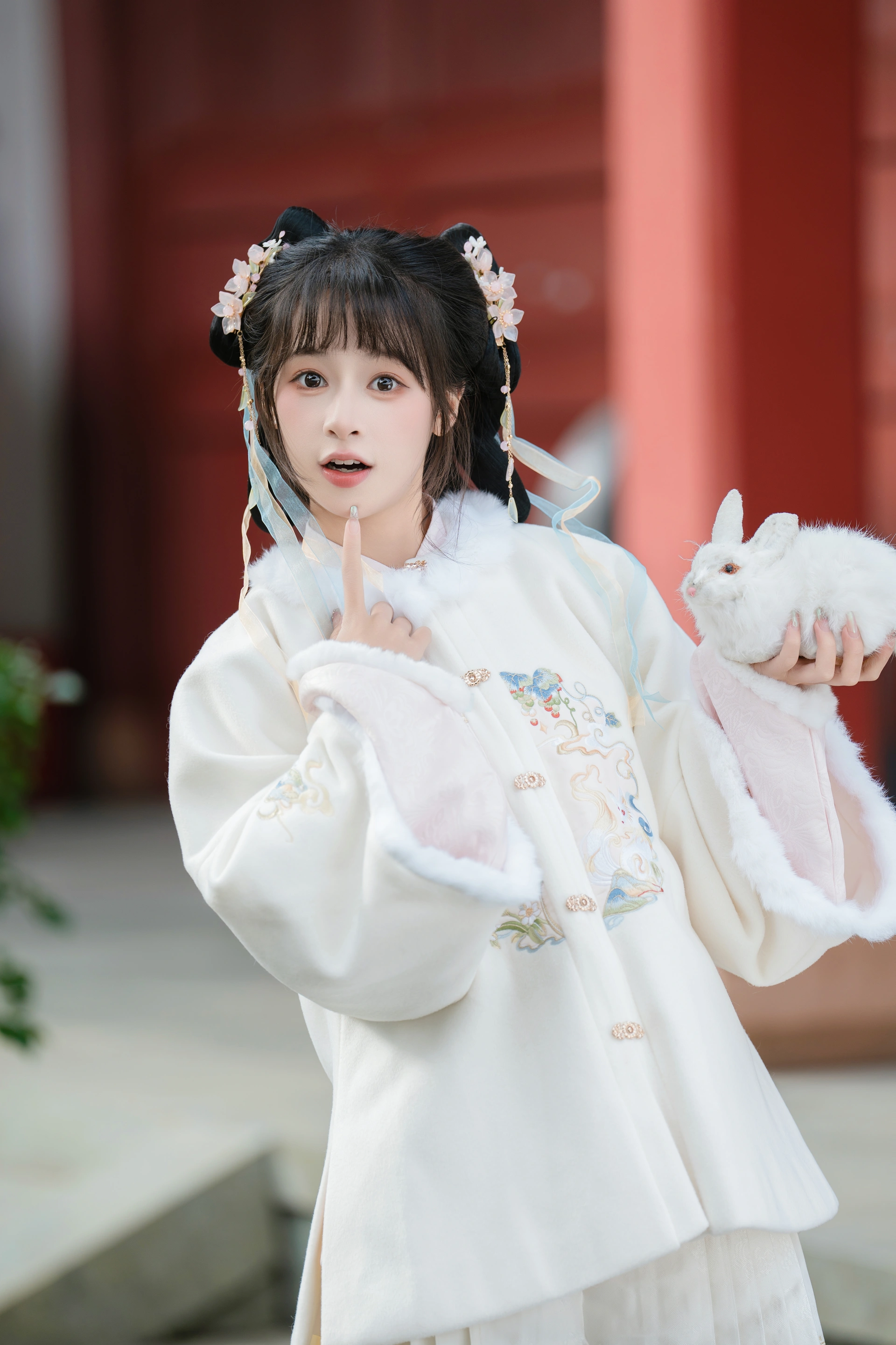 [YITUYU艺图语]2025.03.09 汉服好可爱 夏芋小年 2